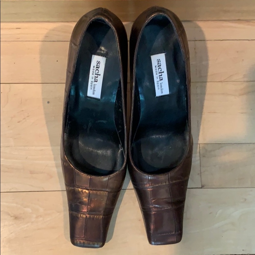 Women’s Sacha leather squared heeled shoe